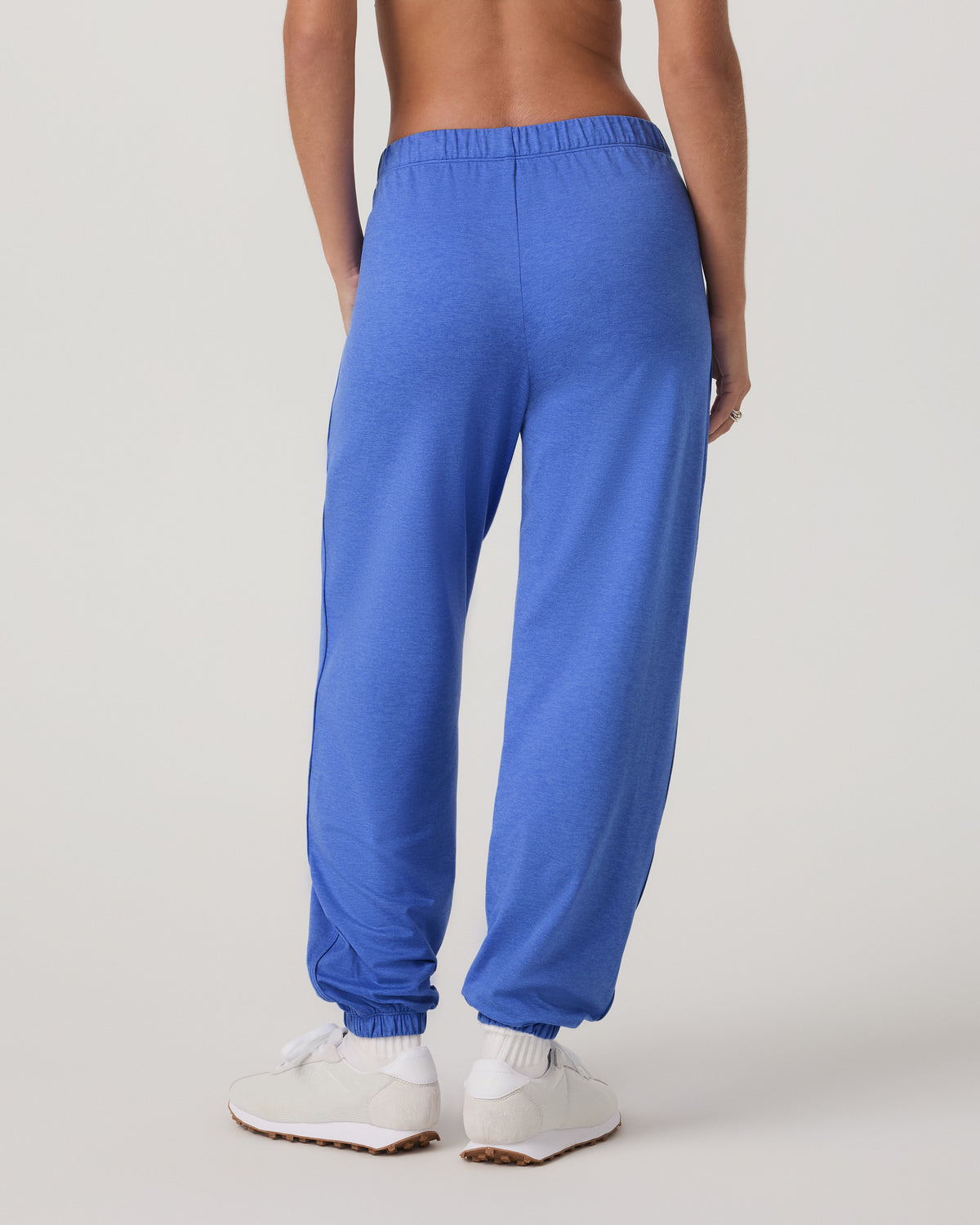 Halo Modern Sweatpant Women's Bright Iris Heather Pants | Vuori shop
