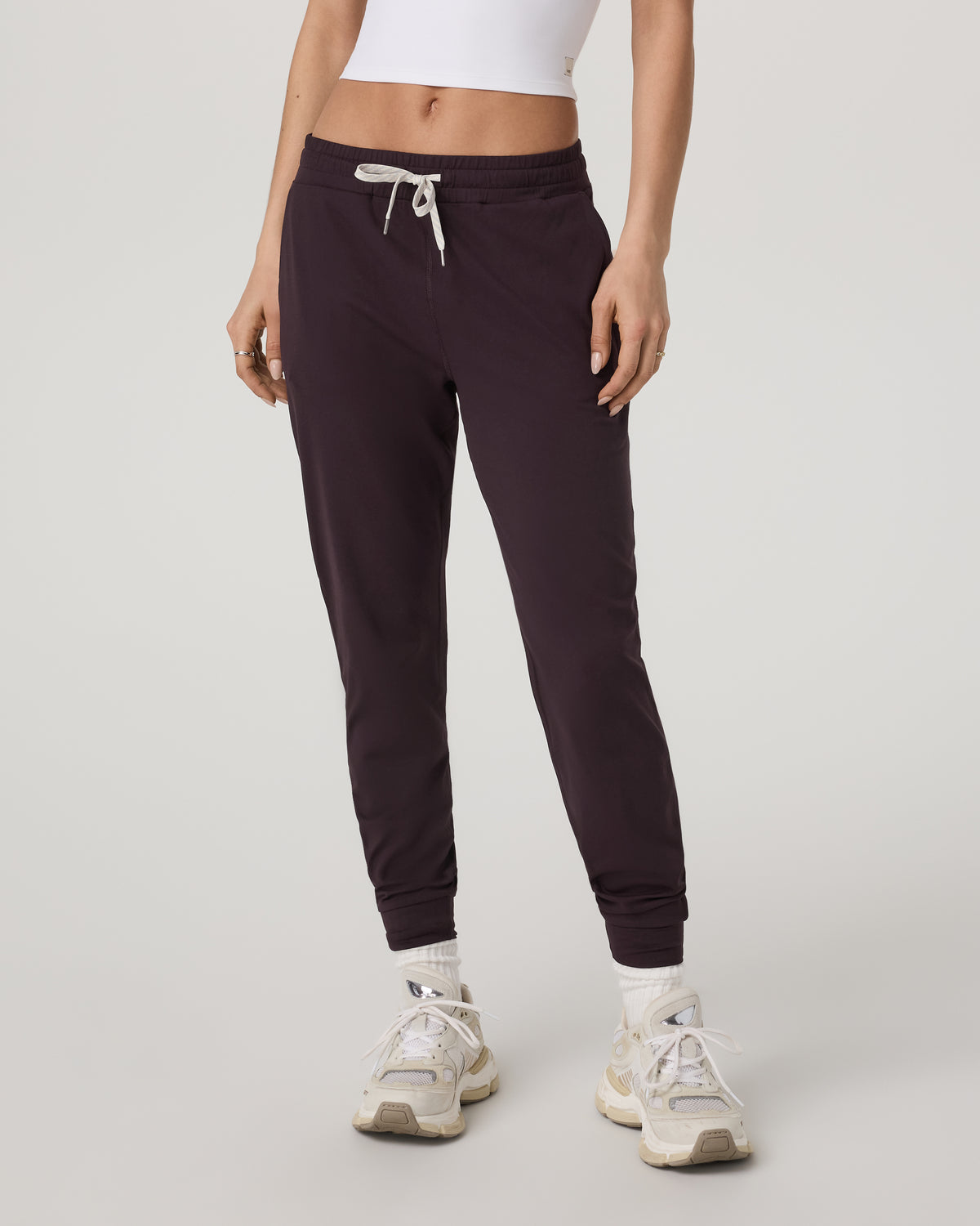 Performance Jogger - Long Women's Raisin Joggers | Vuori onsale