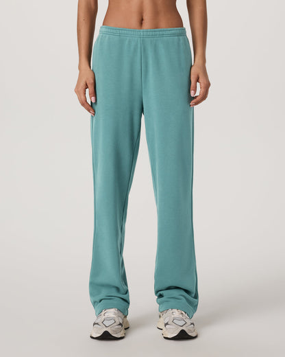 Women's Sedona Straight Leg Sweatpant - Short Bluegrass | Vuori for sale
