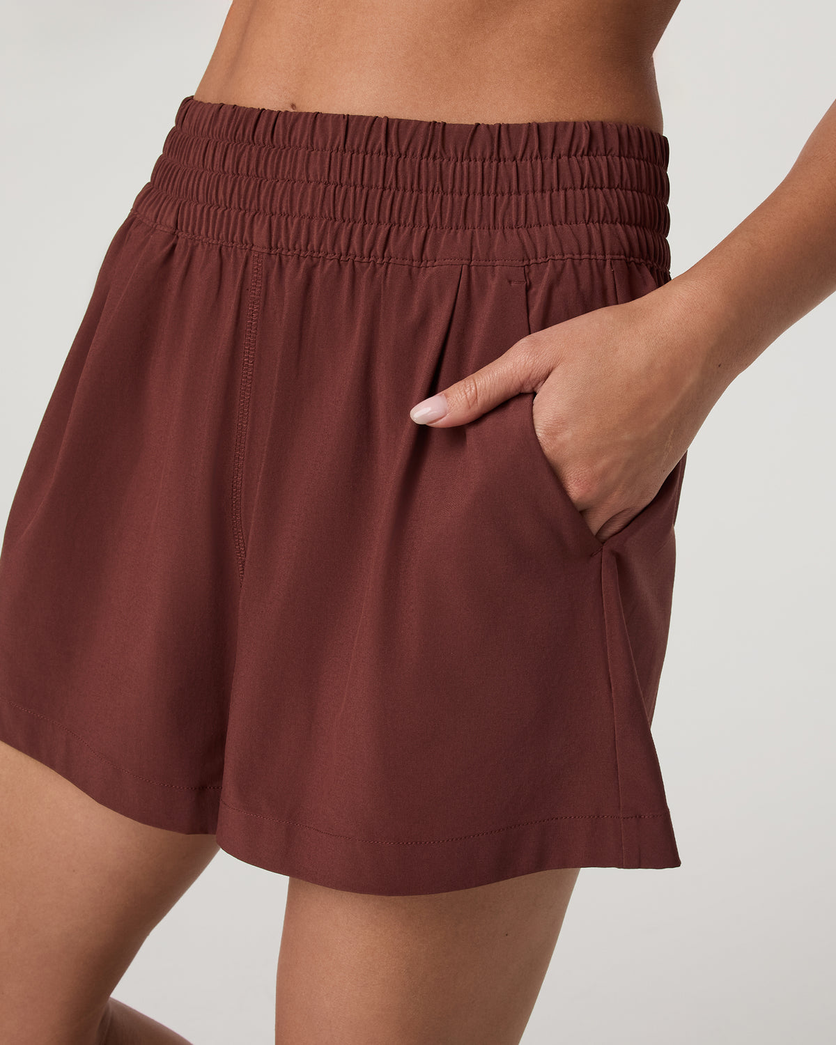 Villa Short Women's Burnt Sienna Contemporary Shorts | Vuori sale