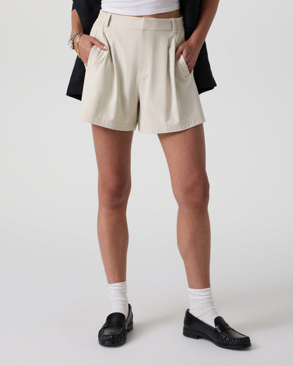 Villa Trouser Shorts Women's Mushroom Pleated Shorts | Vuori shop