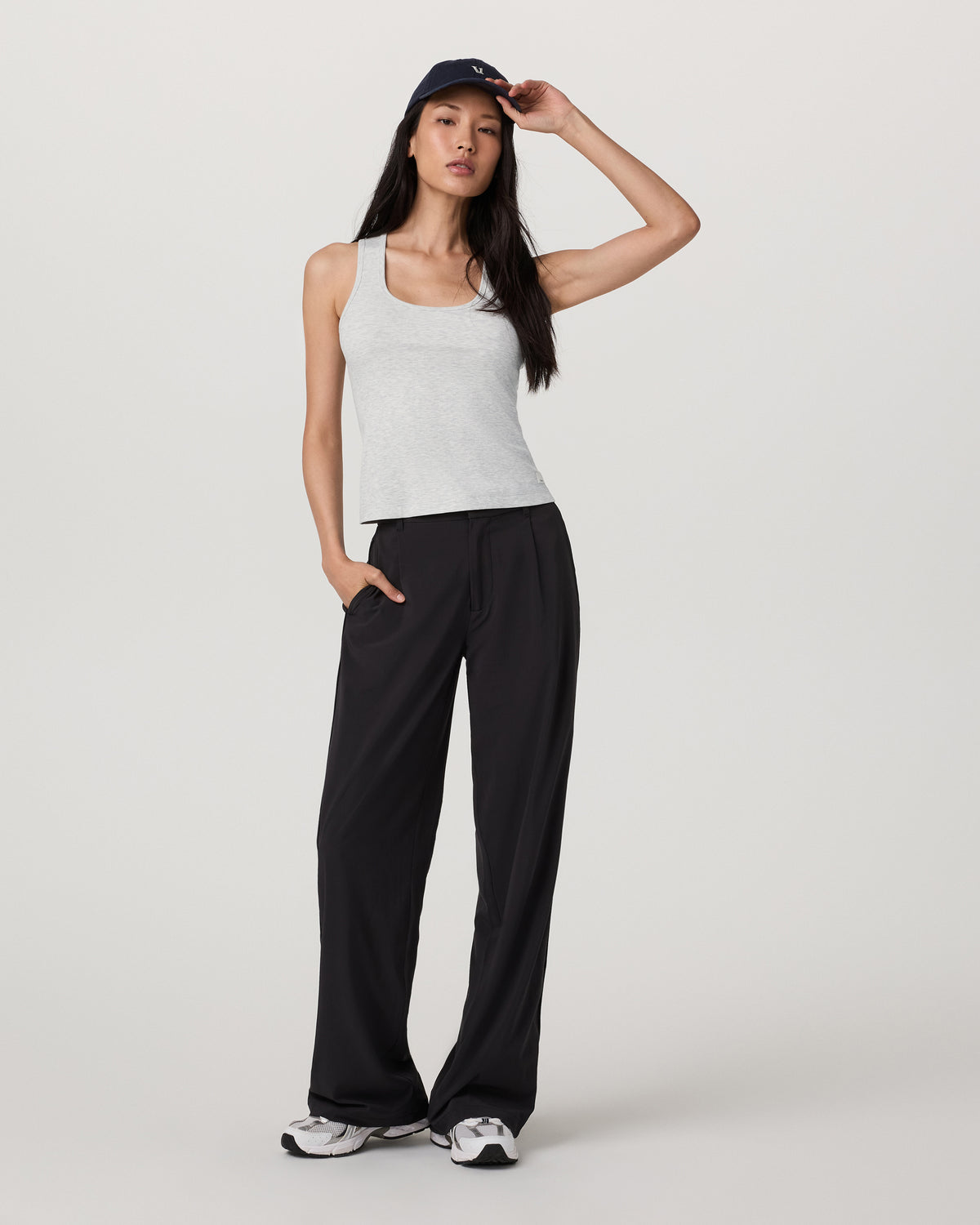 Pose Layering Tank Women's White Heather Grey Tank Top | Vuori outlet