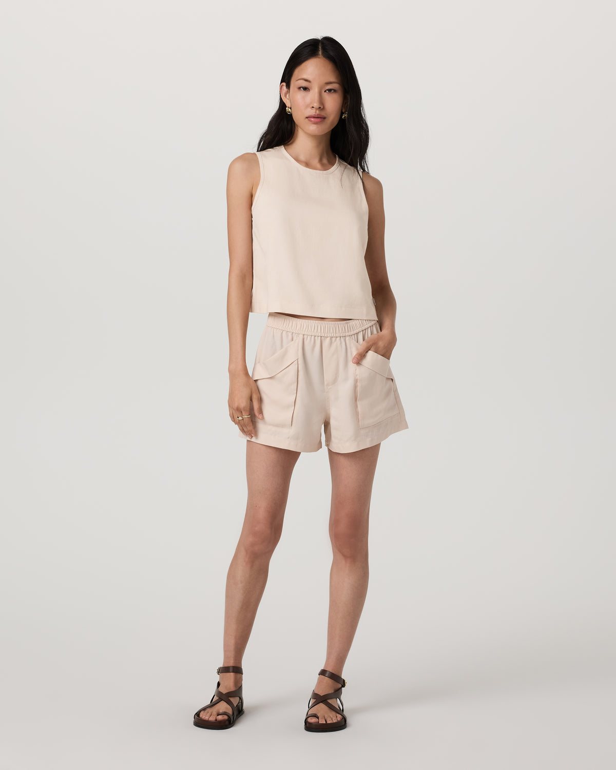 Trestles Twill Crop Tank Women's Sand Dollar Tank Top | Vuori shop