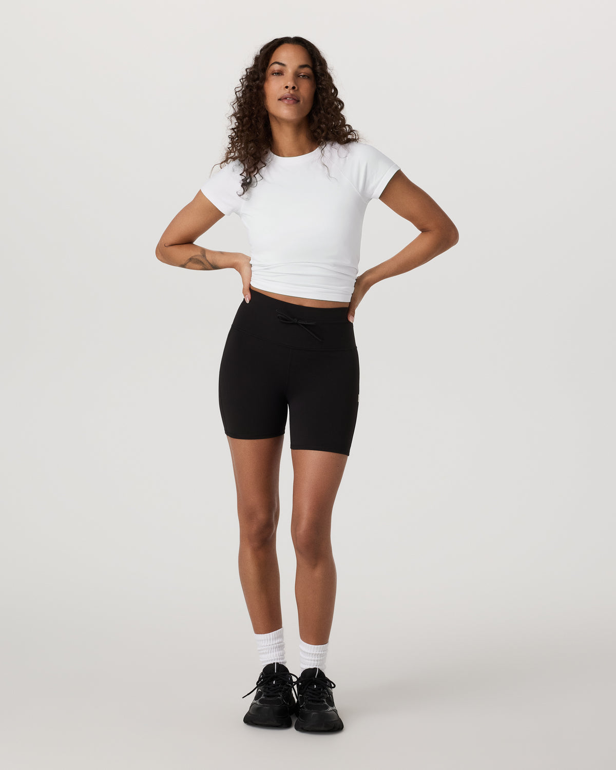 Short Sleeve Seamless Surge Tee White | Vuori onsale