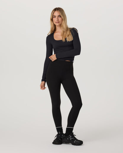 Women's Long Sleeve Halo Essential Scoop Solid Black | Vuori outlet