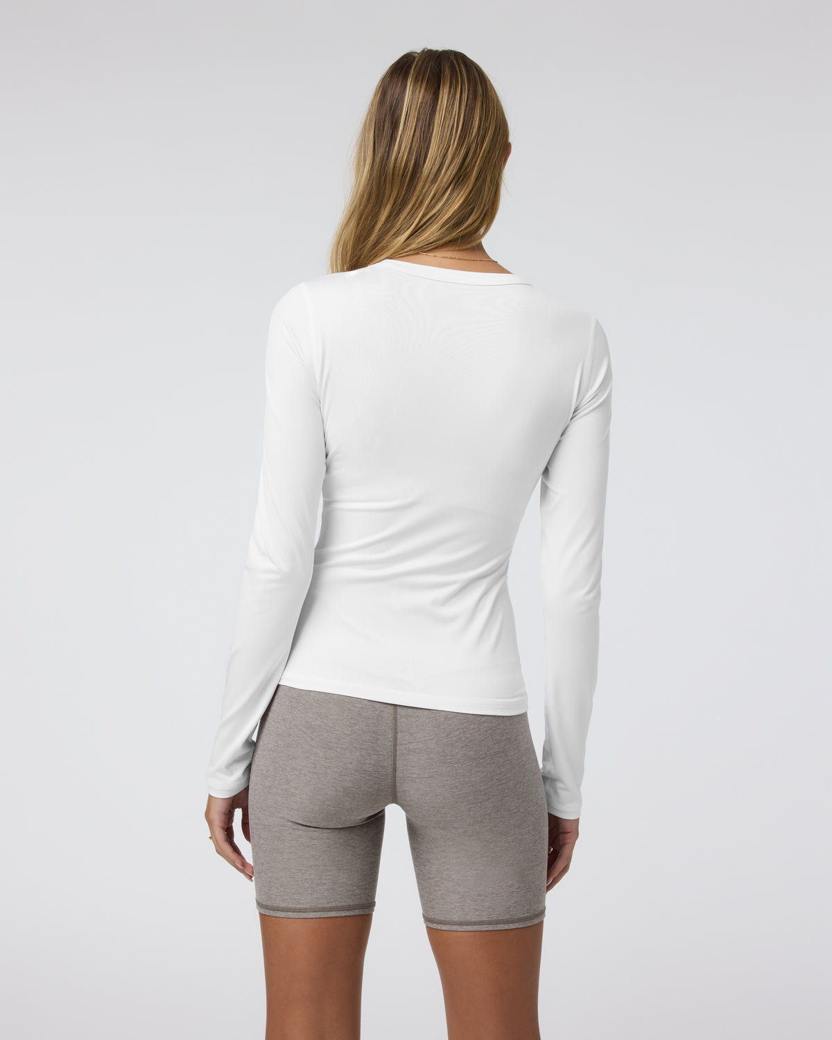 Long Sleeve Lux Crew Tee White | Vuori onsale