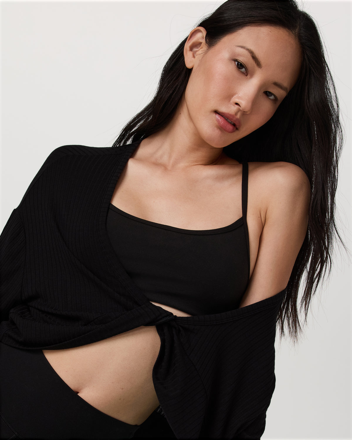 Long Sleeve Twist Top Women's Black Twist Top | Vuori shop