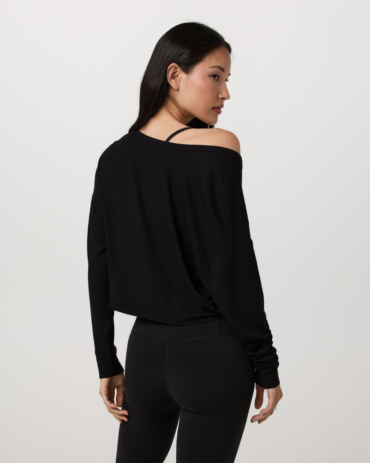 Long Sleeve Twist Top Women's Black Twist Top | Vuori shop