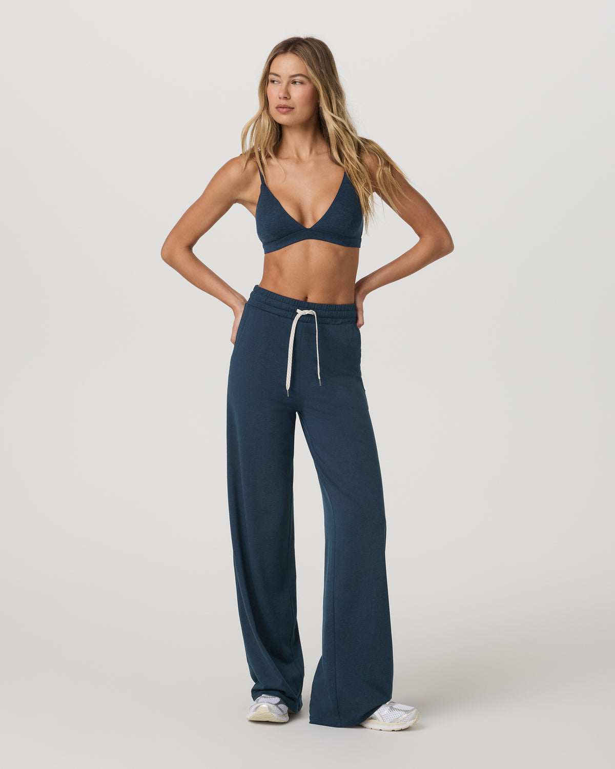 Halo Triangle Bra Blue Coast Heather Low-Support Bra | Vuori shop