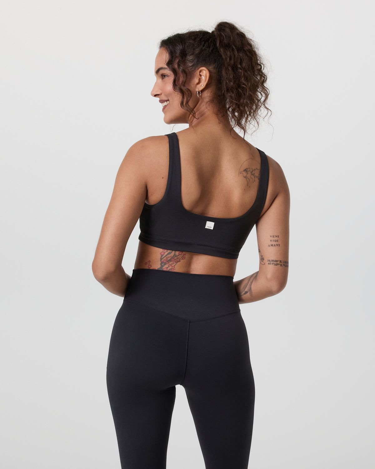 Vuori AllTheForm™ Bra Black | Vuori shop