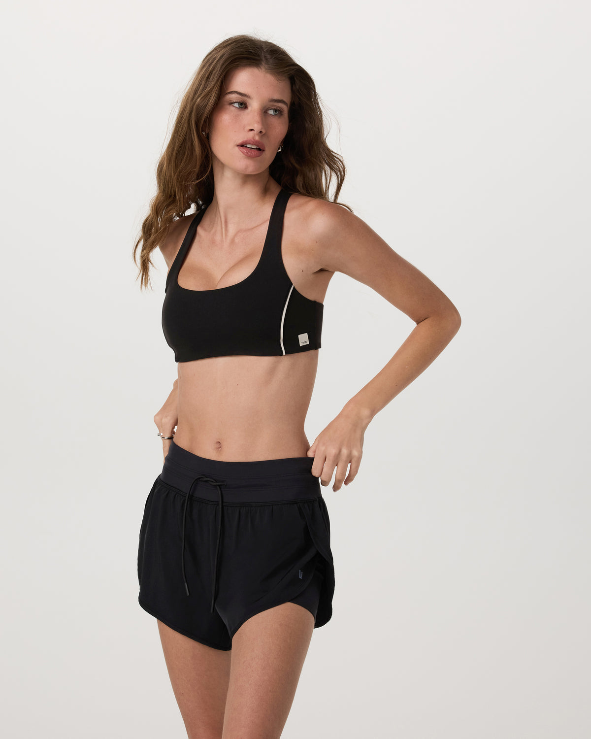 Daily Piped Bra Women's Black Sports Bra | Vuori outlet
