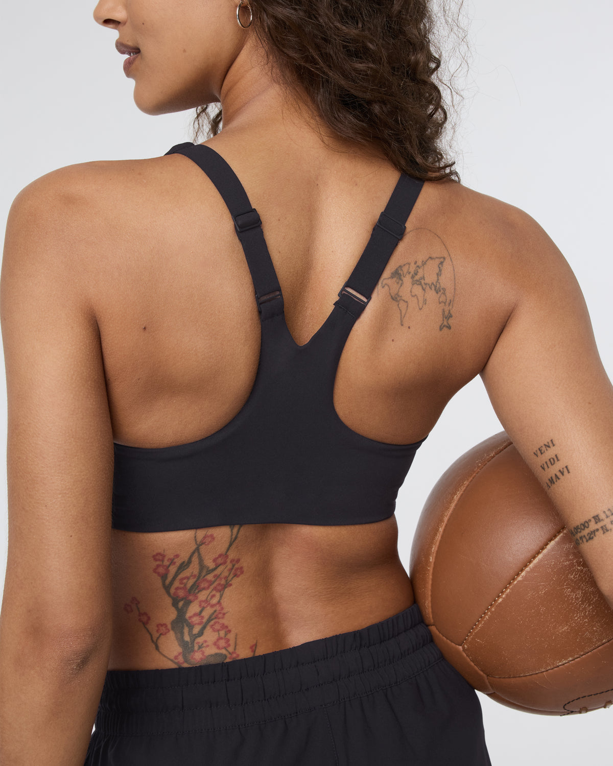 Dynamic Bra Black Medium Support Sports Bra | Vuori sale