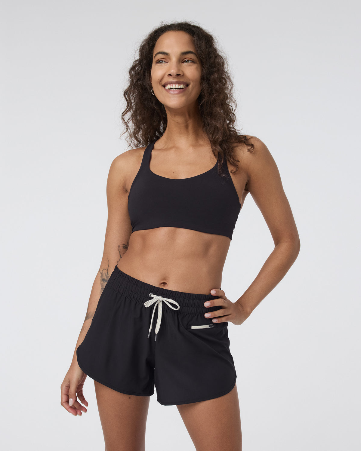 Dynamic Bra Black Medium Support Sports Bra | Vuori sale