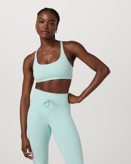 Yosemite Bra Women's Spearmint Strappy Sports Bra | Vuori onsale