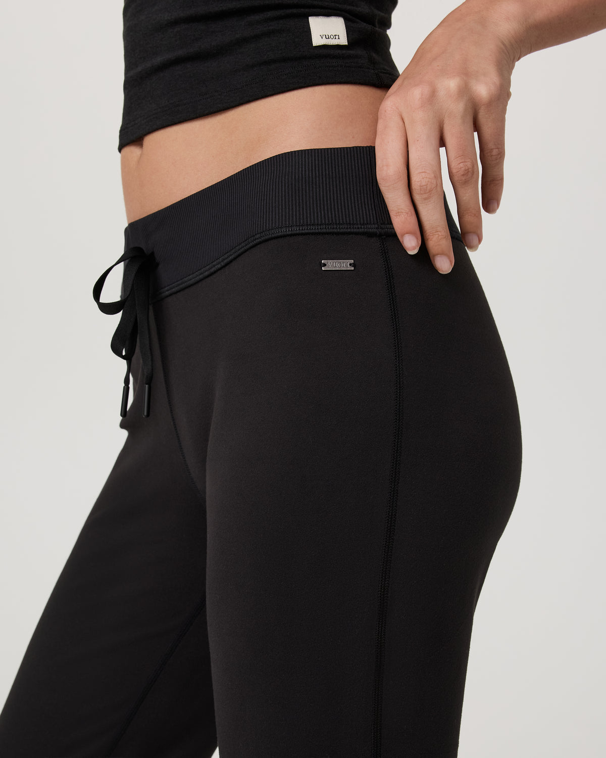 Halo Flare Pant Women's Solid Black Pants | Vuori shop