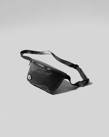ALOHA-Mini Hip Pack Black Waist Bag Clothing | Vuori online