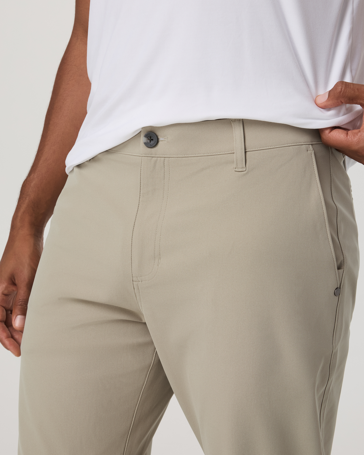 Meta Trouser Classic Fit 30" Men's Truffle Tailored Pants | Vuori for sale