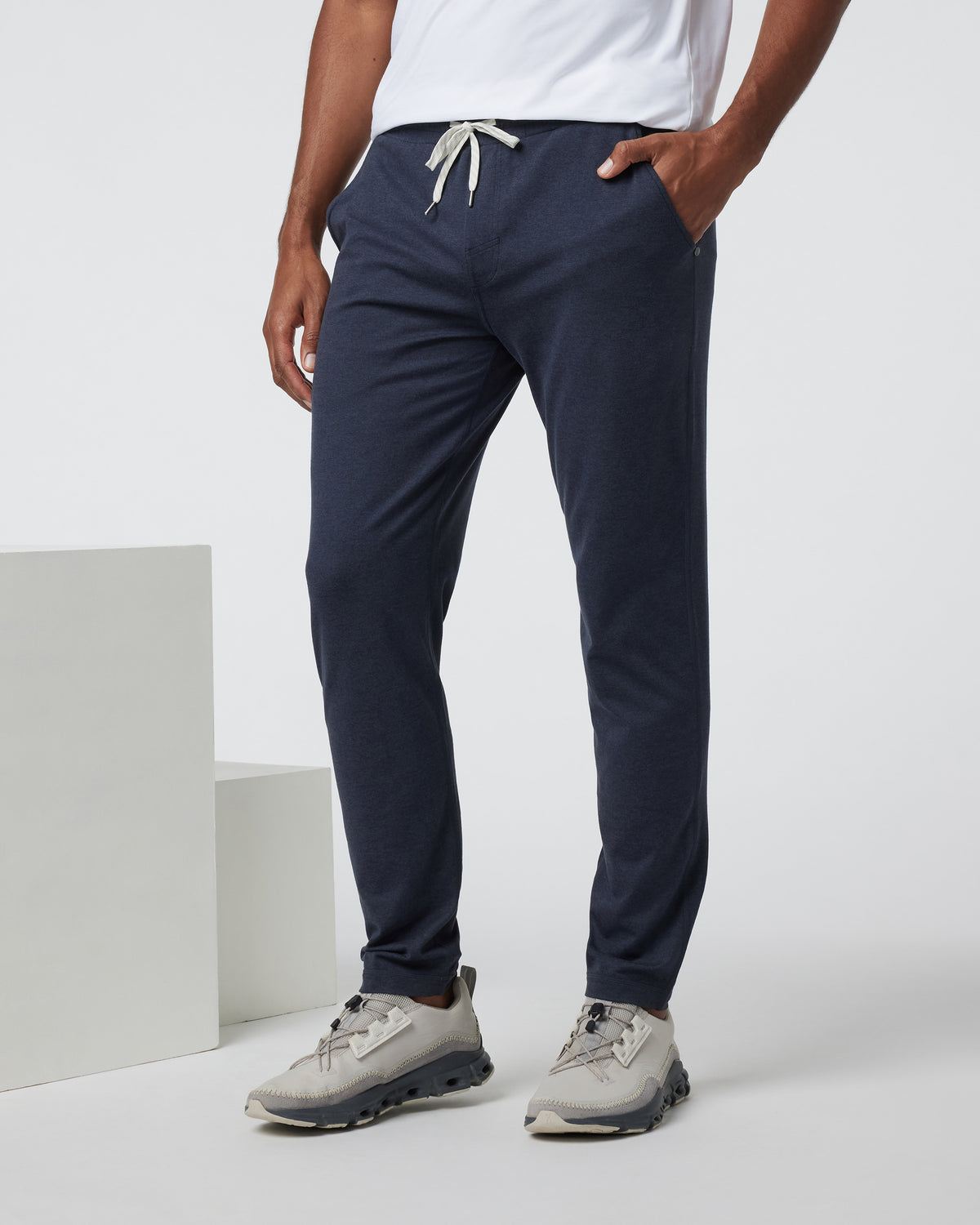 Ponto Performance Pant Men's Midnight Heather Pants | Vuori online