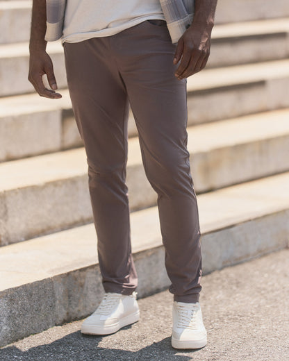 Meta Pant Athletic Slim Fit 32" Warm Grey 5-Pocket Pants | Vuori sale