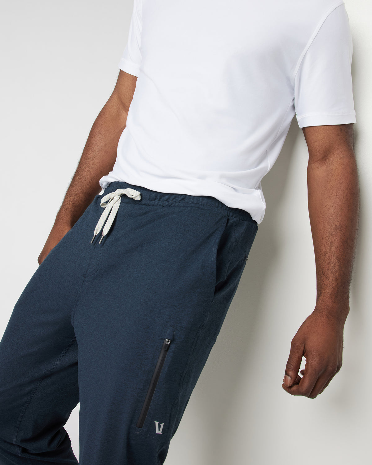 Sunday Performance Jogger Ink Navy Blue Joggers | Vuori shop