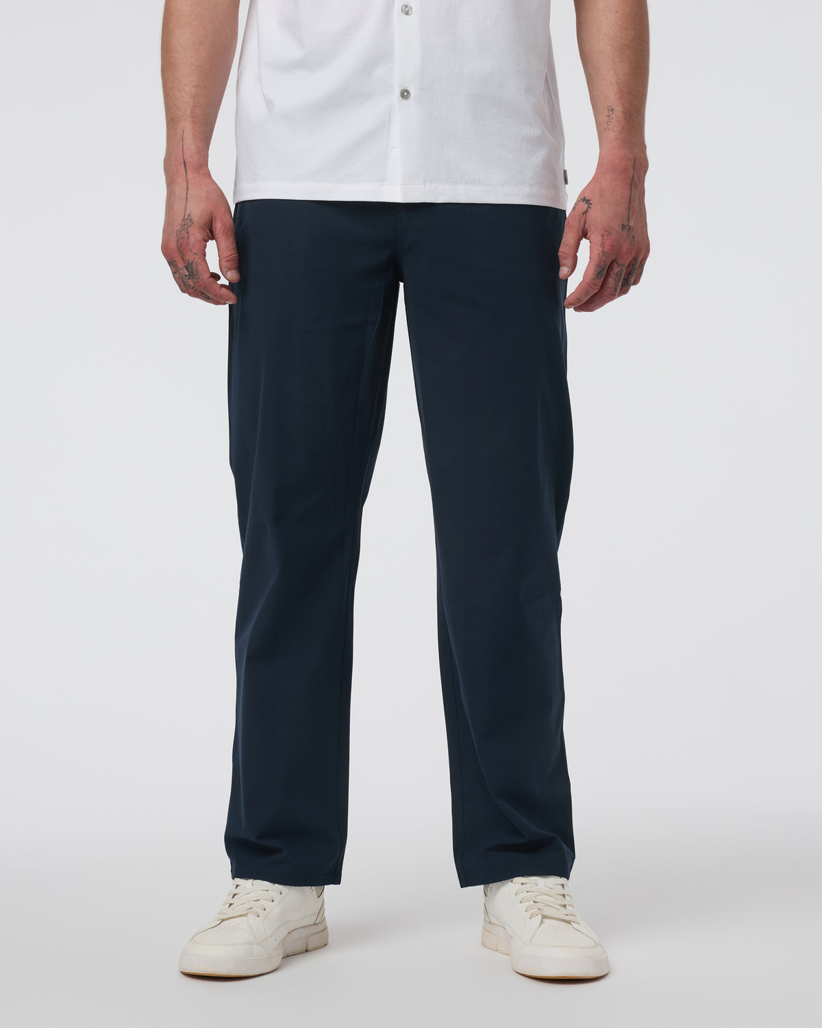 Meta Pant Relaxed Fit 32" Ink | Vuori sale