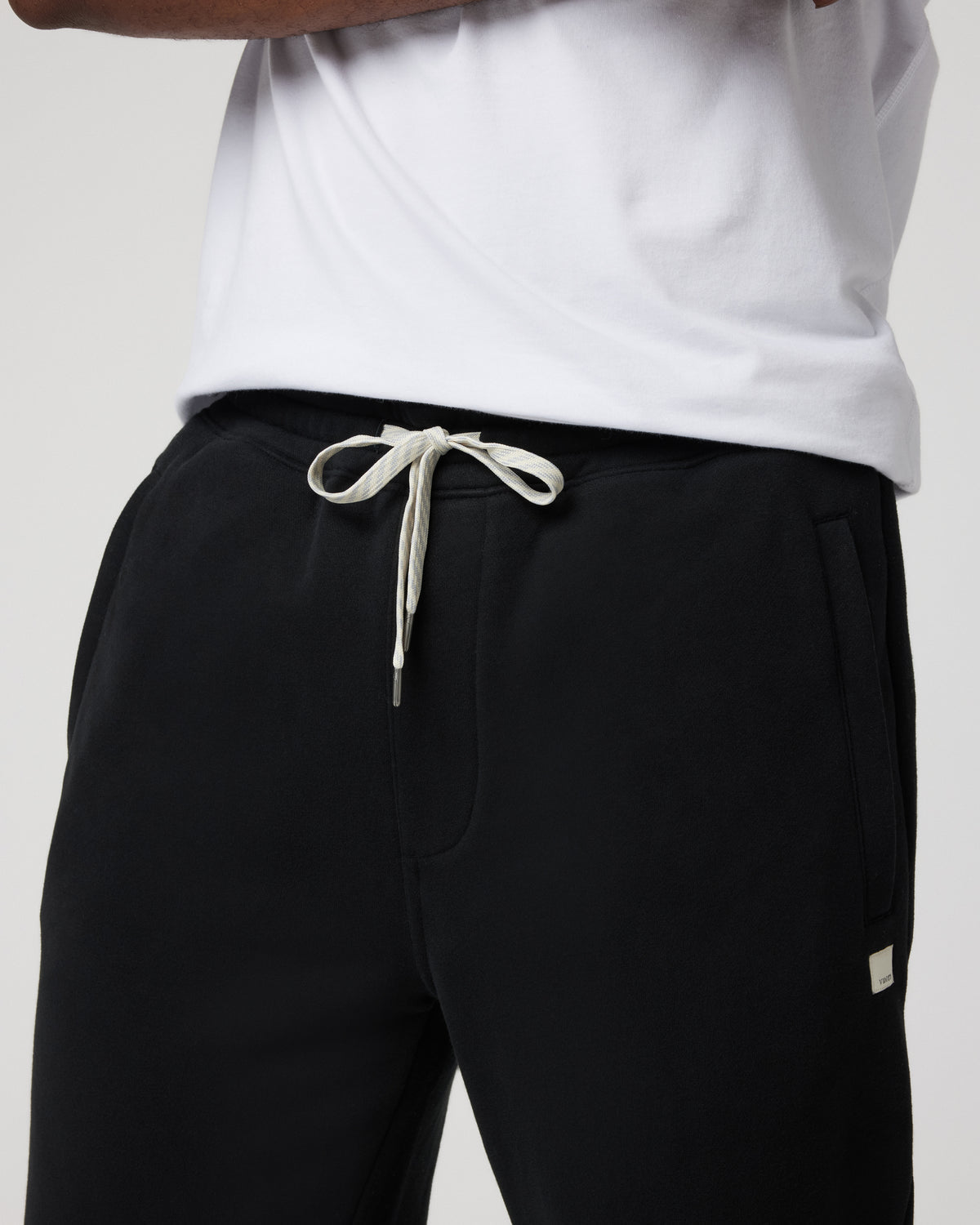 Seaside Sweatpant 28" Men's Relaxed Fit Black Sweatpant | Vuori onsale