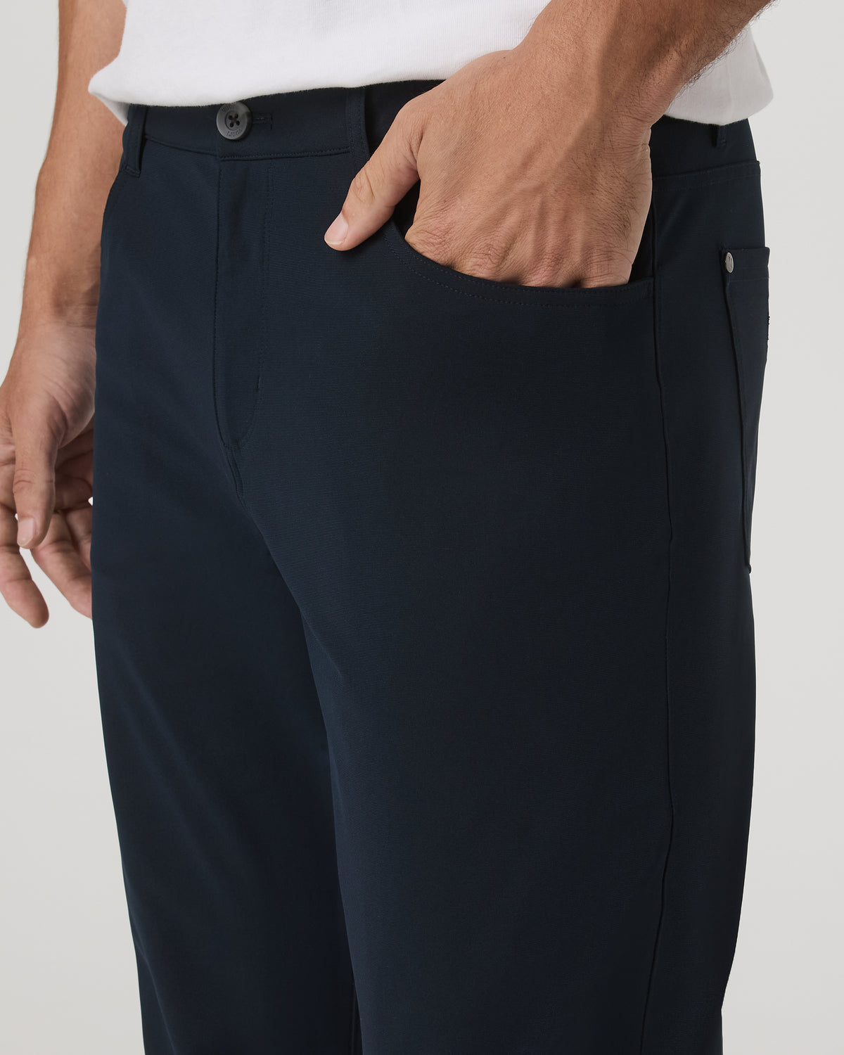 Meta Pant Classic Fit 32" Ink | Vuori for sale