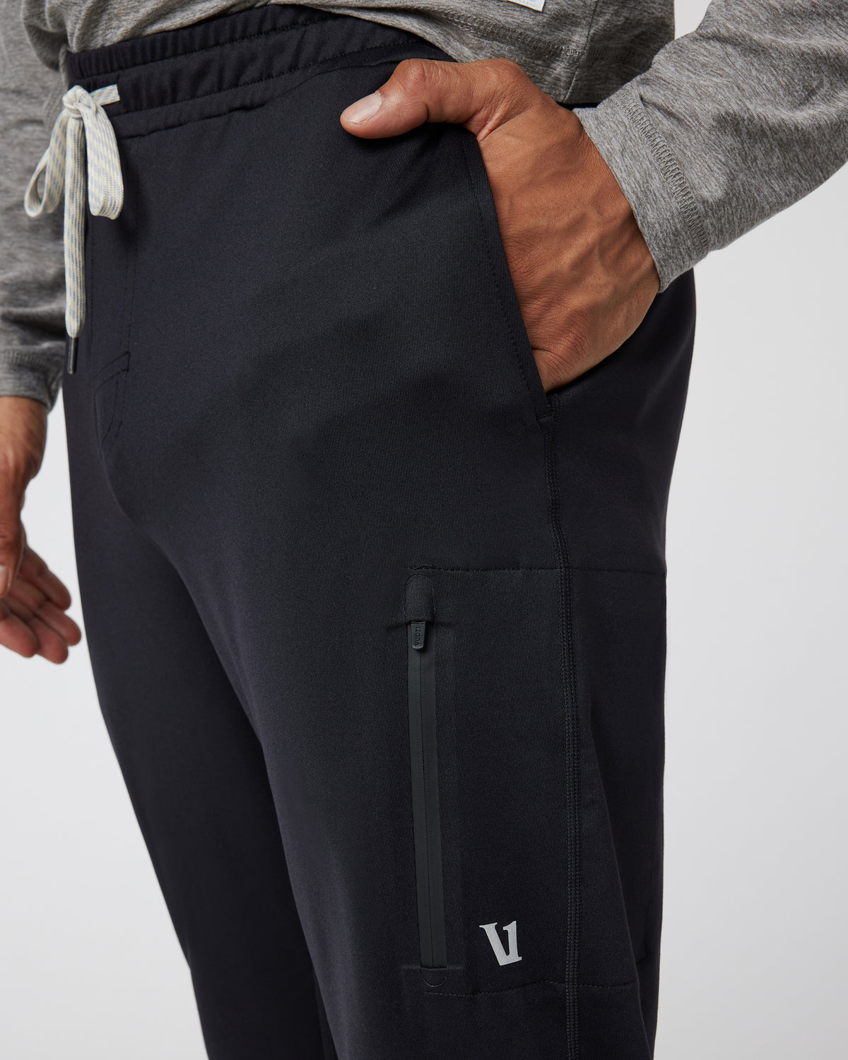 Sunday Performance Jogger 30" Black | Vuori sale
