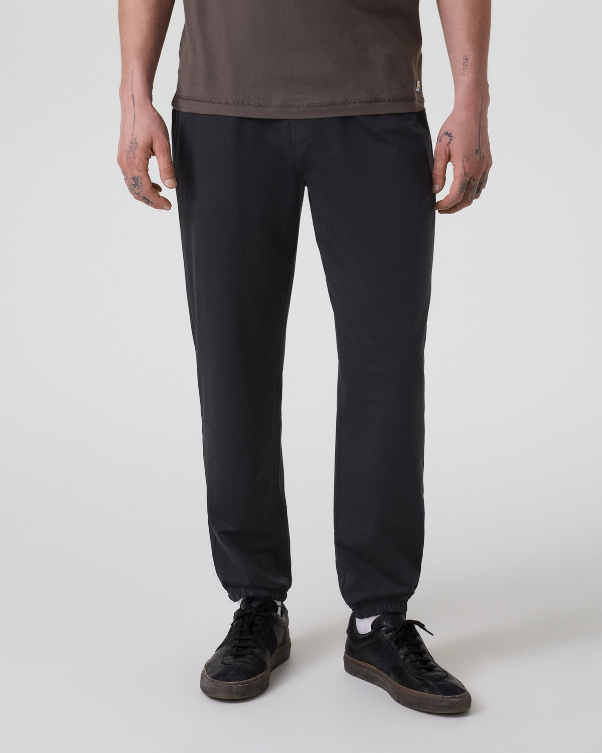 Coronado Performance Sweatpant Classic 28" Black Heather | Vuori sale