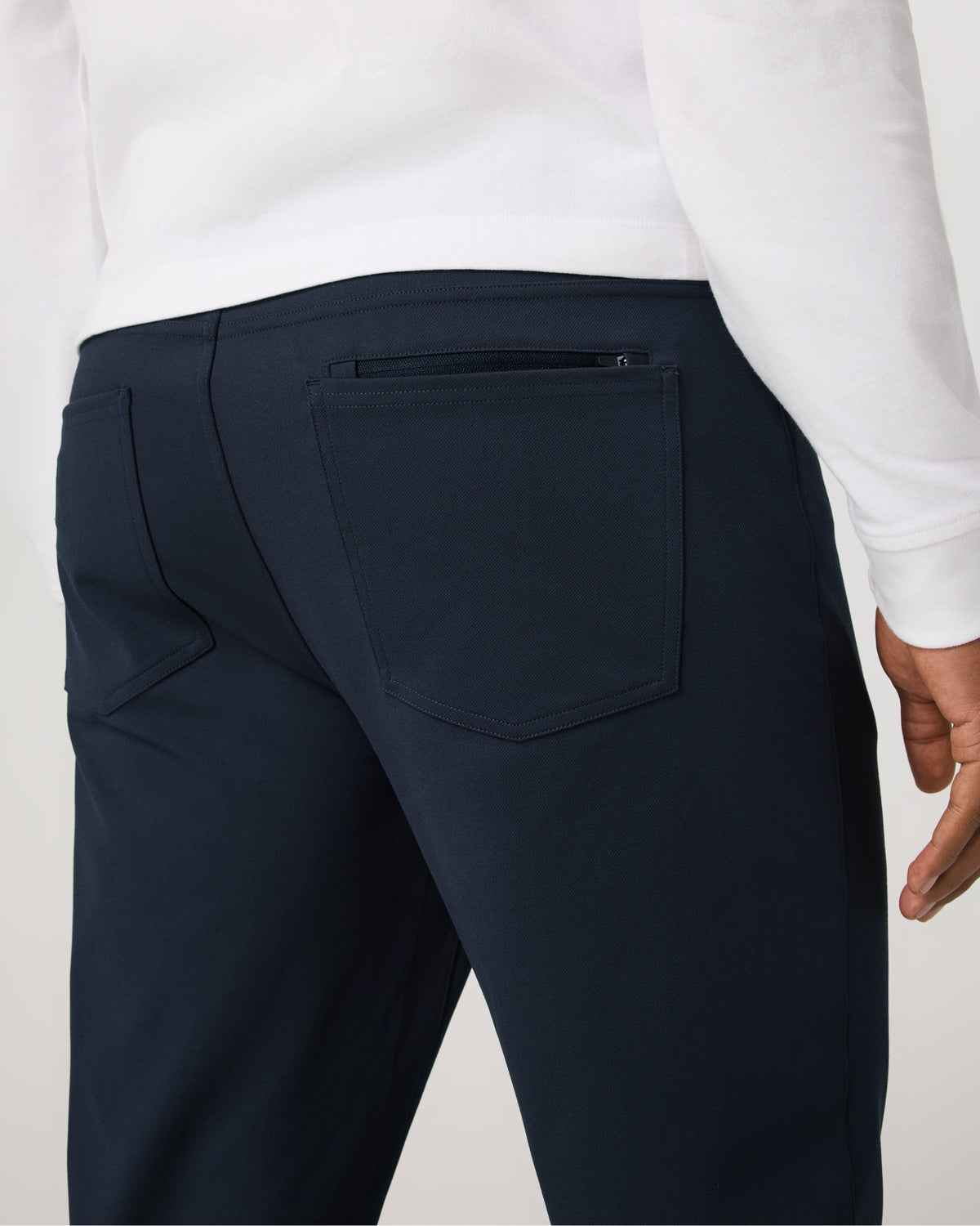 MetaTwill Pant Classic Fit 30" Men's Navy Pants | Vuori online