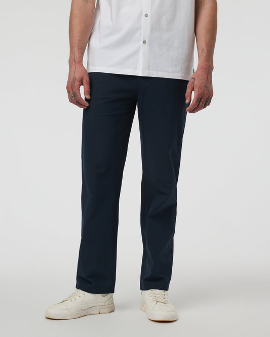 Meta Pant Relaxed 30" Ink | Vuori onsale