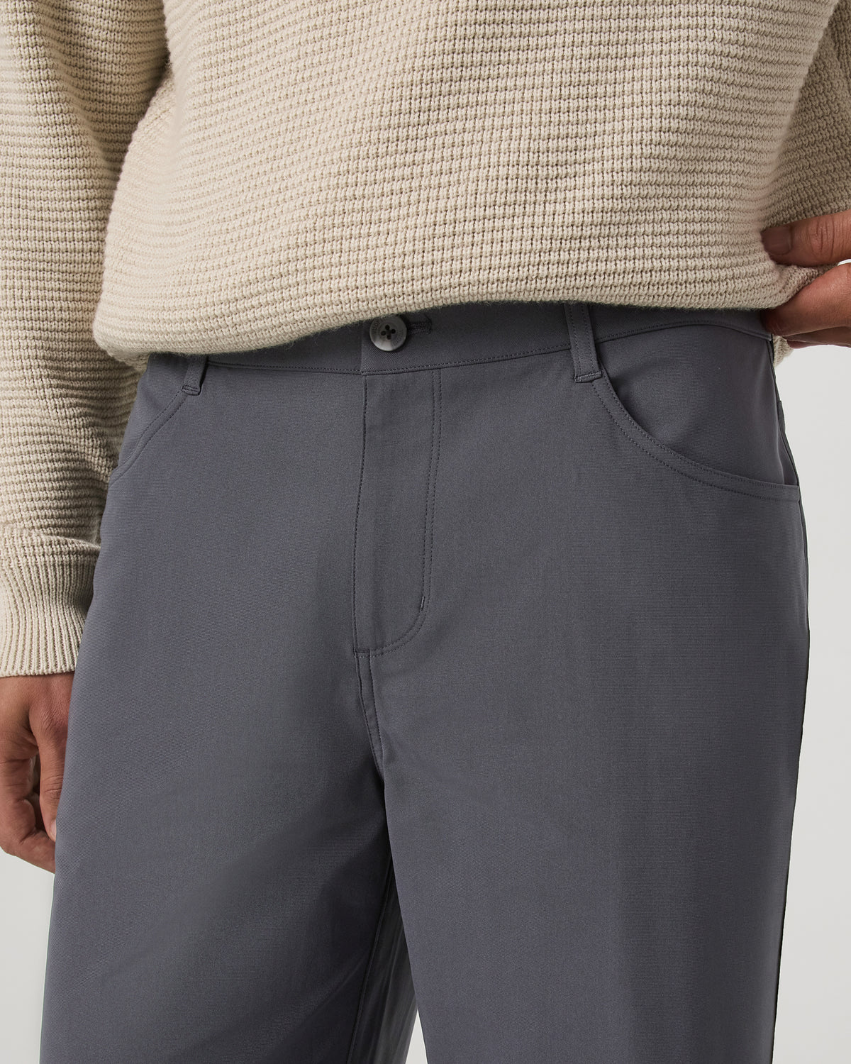 Meta Pant Relaxed 30" Charcoal | Vuori outlet
