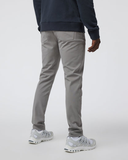 MetaTwill Pant Athletic Slim 32" Shiitake | Vuori online