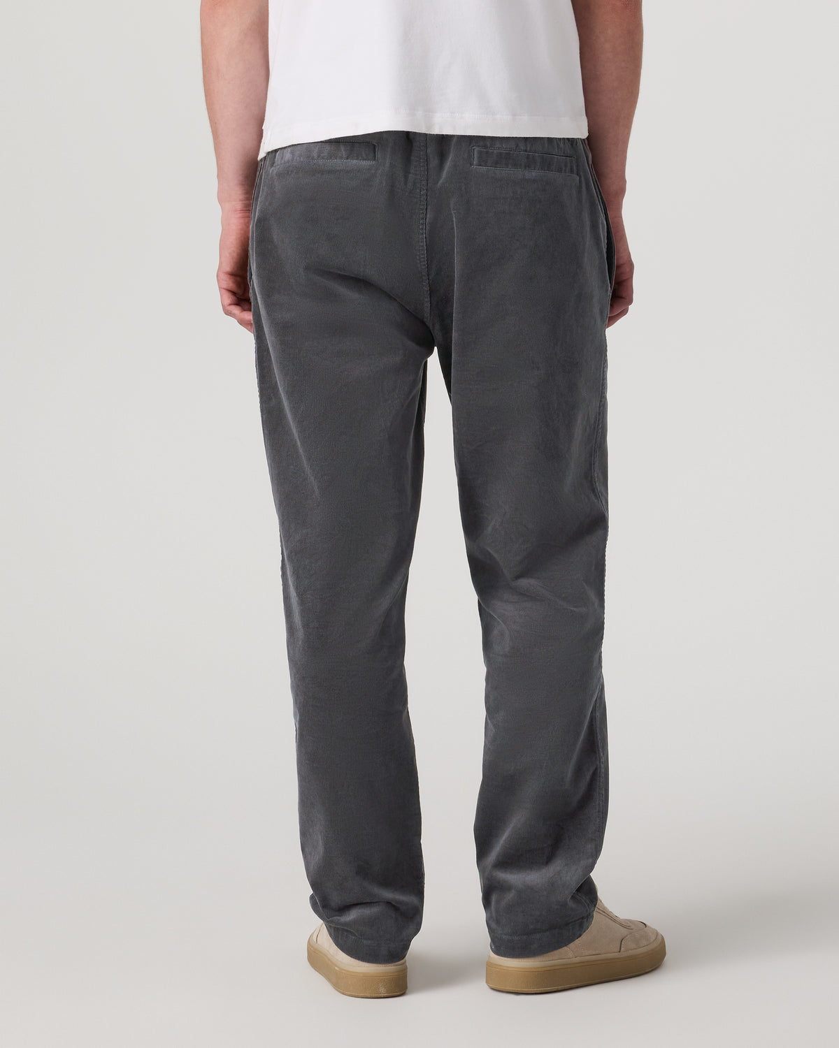 Men's Optimist Elastic Waist Pant Classic Fit Charcoal | Vuori outlet
