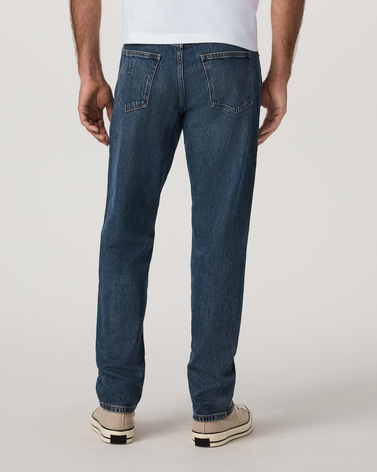 Vuori Vintage Jean Classic Fit 32" Medium Wash Denim | Vuori online