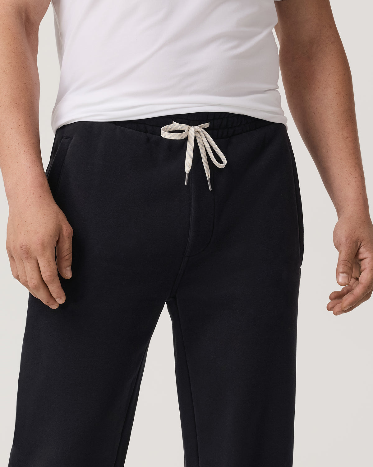 Men's Seaside Straight Leg Sweatpant 30” Black | Vuori discount