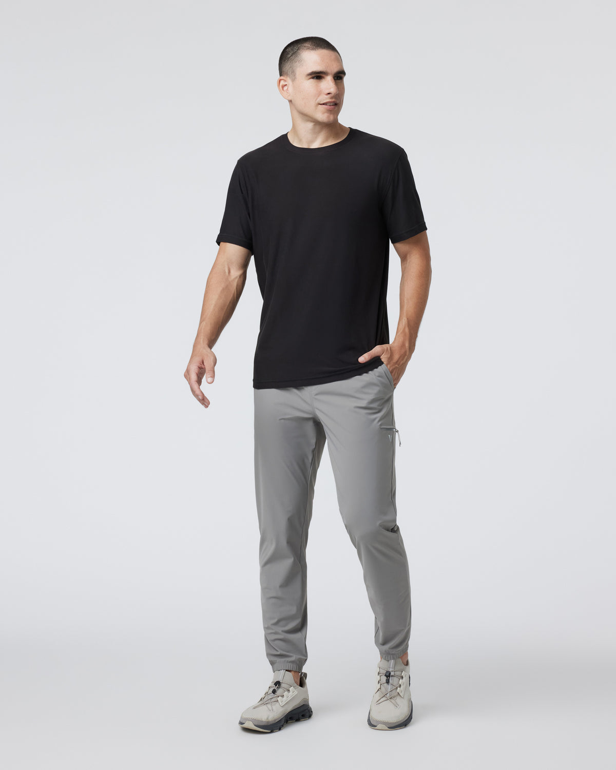 Fleet Sport Jogger Men's Shiitake Lightweight Joggers | Vuori online