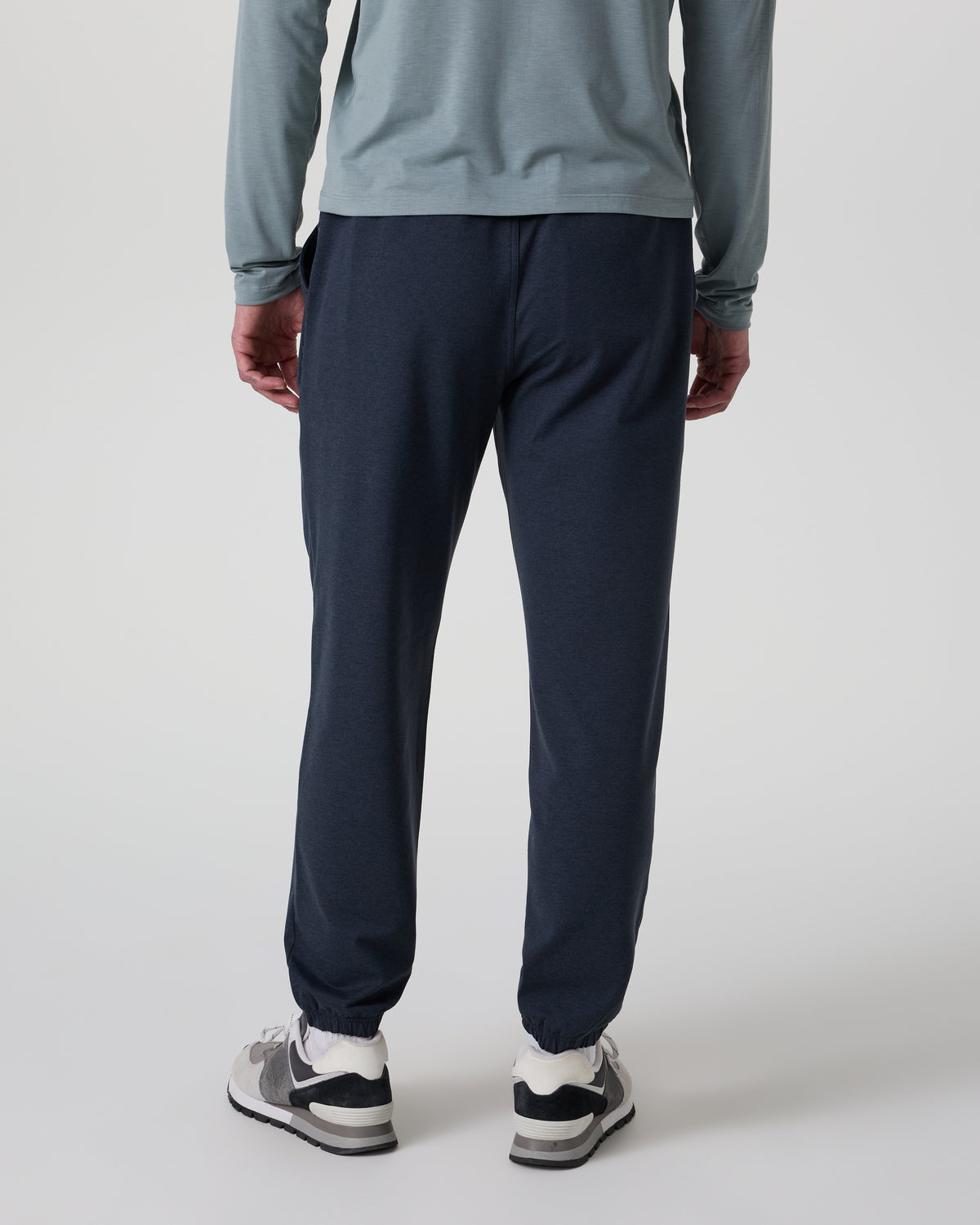 Coronado Performance Sweatpant Classic 30" Midnight Heather | Vuori sale