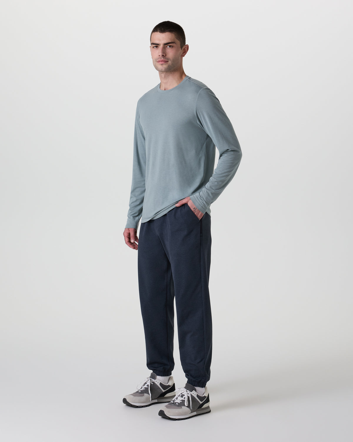 Coronado Performance Sweatpant Classic 30" Midnight Heather | Vuori sale