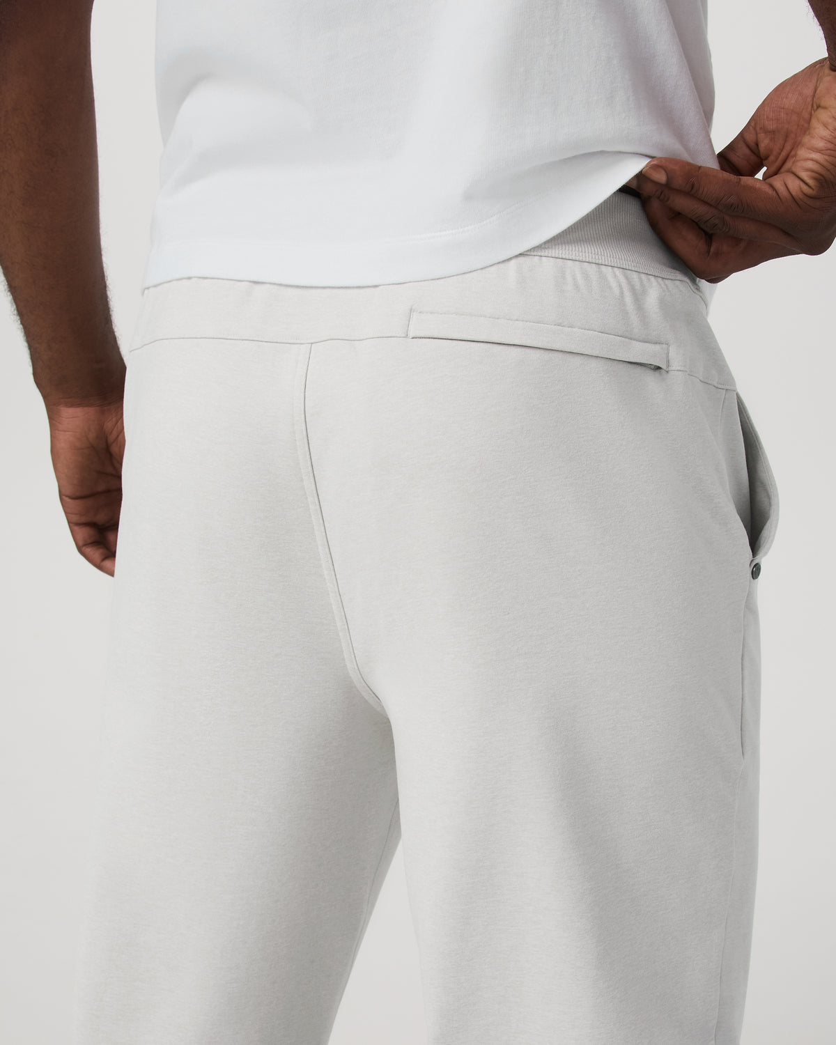 Men's Coronado Sweatpant 30" Salt Heather | Vuori online