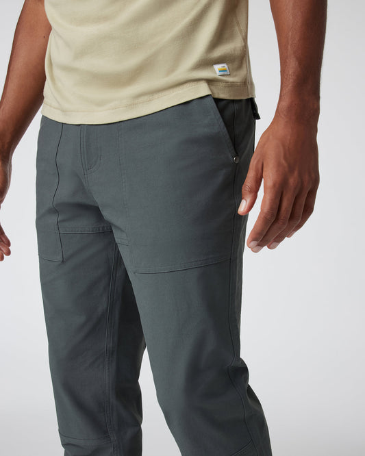 Barren Pant Classic 32" Men's Shale Pants | Vuori outlet