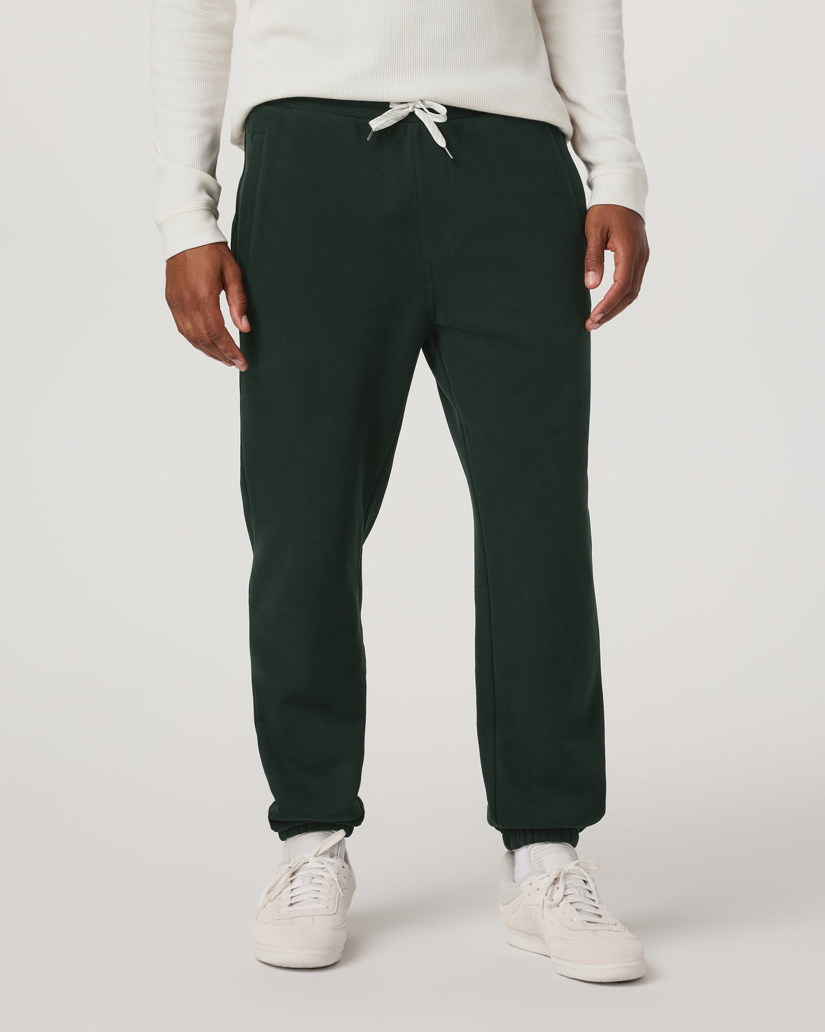 Seaside Sweatpant 28" Men's Relaxed Evergreen Sweatpant | Vuori onsale