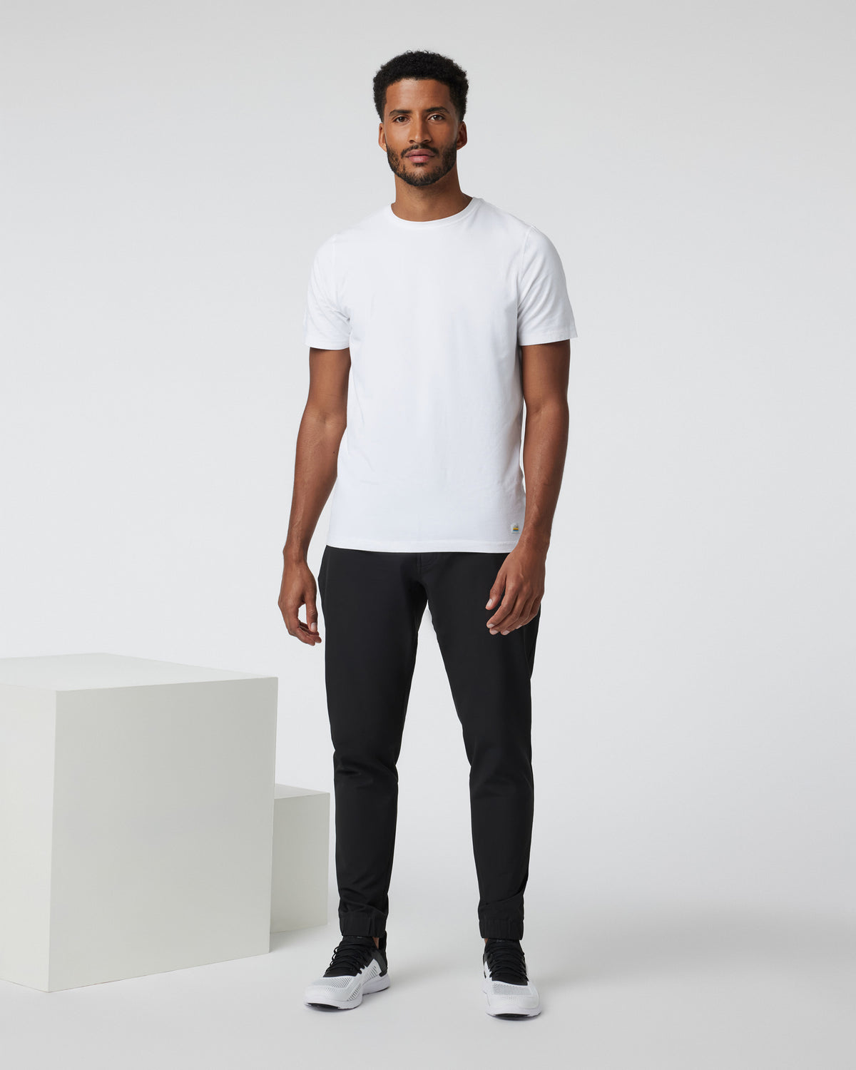 Transit Jogger Black Technical Jogger | Vuori for sale