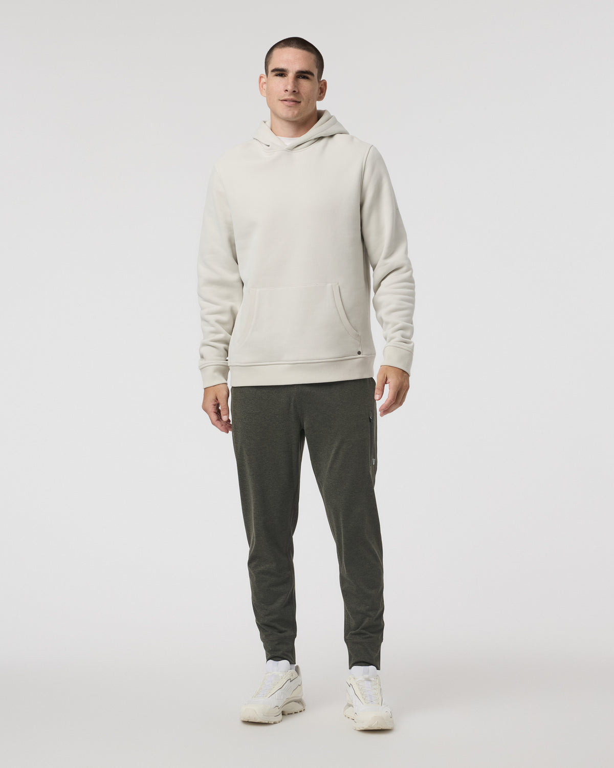 Sunday Performance Jogger - Long Kale Heather | Vuori sale