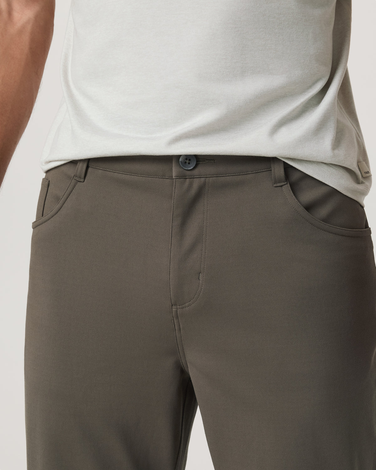 MetaTwill Pant Classic Fit 32" Men's Root Pants | Vuori onsale