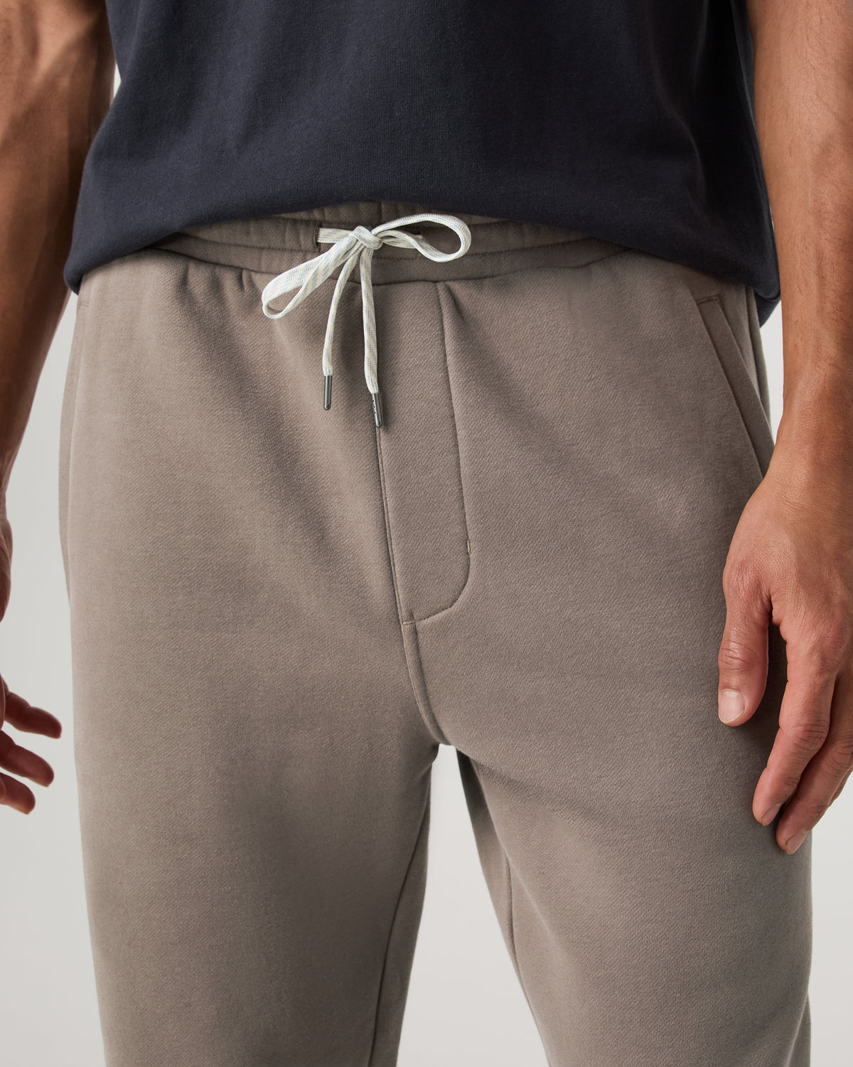 Seaside Sweatpant 30" Men's Smokey Taupe Sweatpant | Vuori outlet