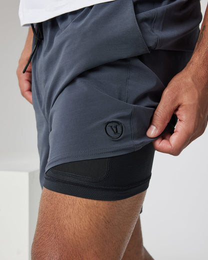 Elevate Kore Short Lined 7" Men's Navy Performance Shorts | Vuori shop