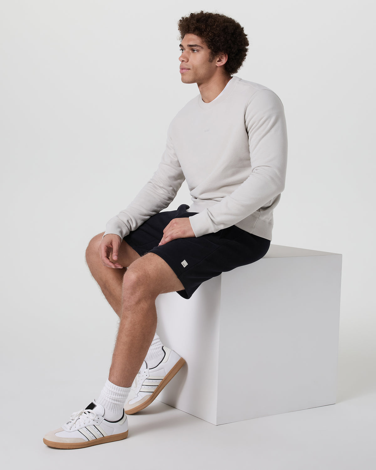 Seaside Short Classic Fit 8" Black | Vuori outlet