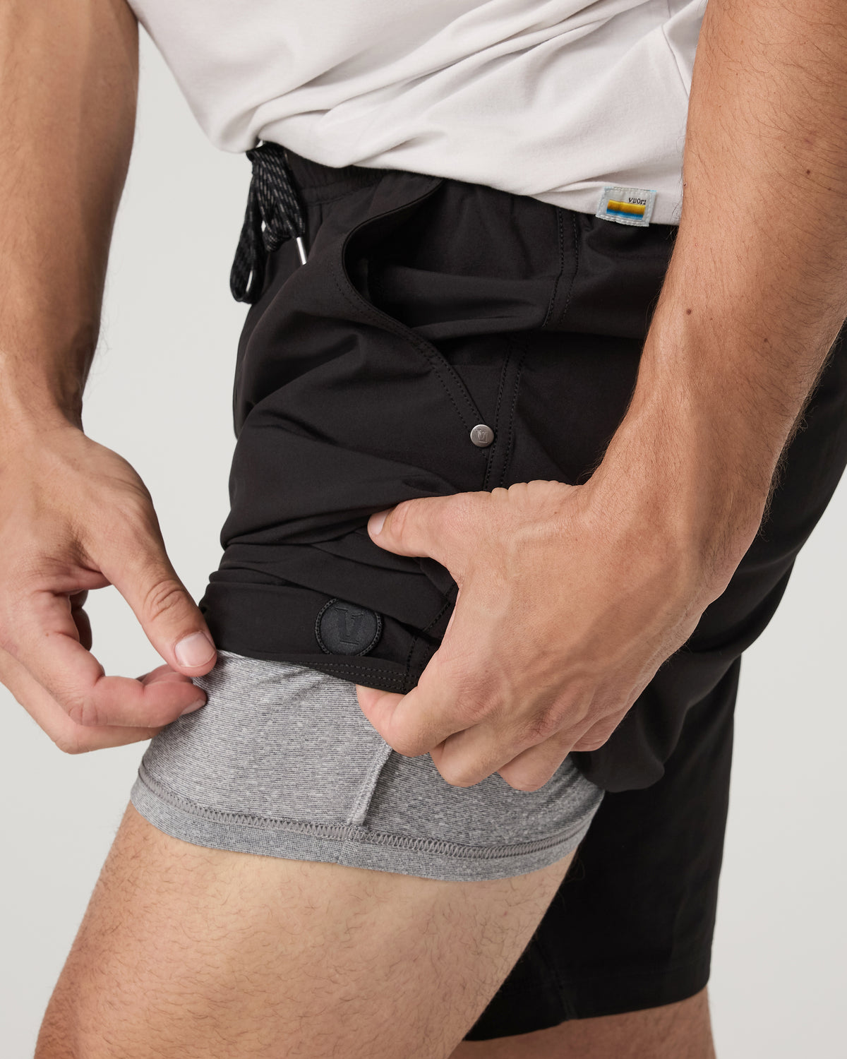 Kore Short Lined 9" Black Tonal Athletic Shorts | Vuori discount