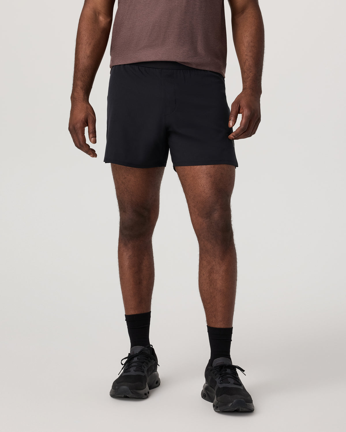 Qualify Short Lined 5" Men's Black Performance Shorts | Vuori shop